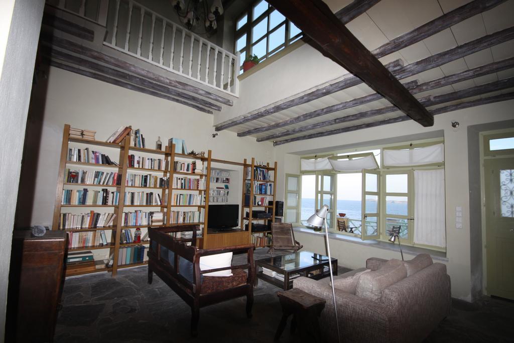 Apollonos Seafront Apartment 에르무폴리 외부 사진
