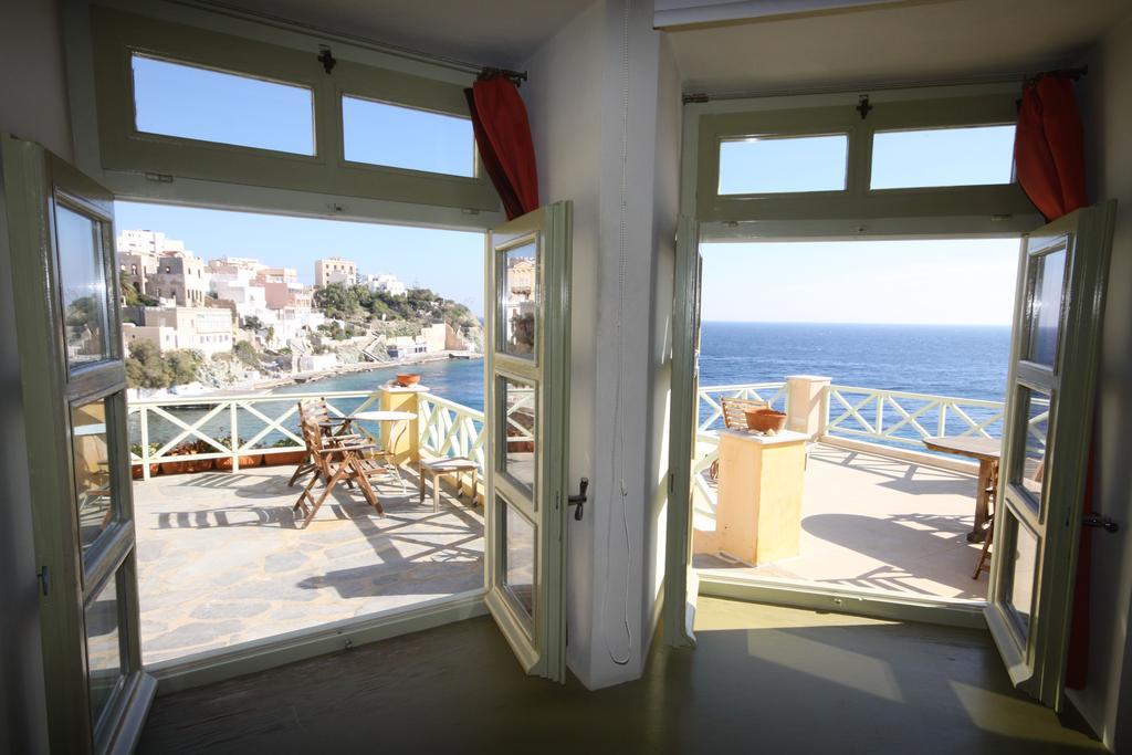 Apollonos Seafront Apartment 에르무폴리 외부 사진