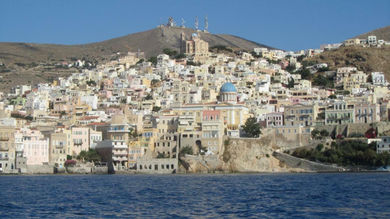 Apollonos Seafront Apartment 에르무폴리 외부 사진